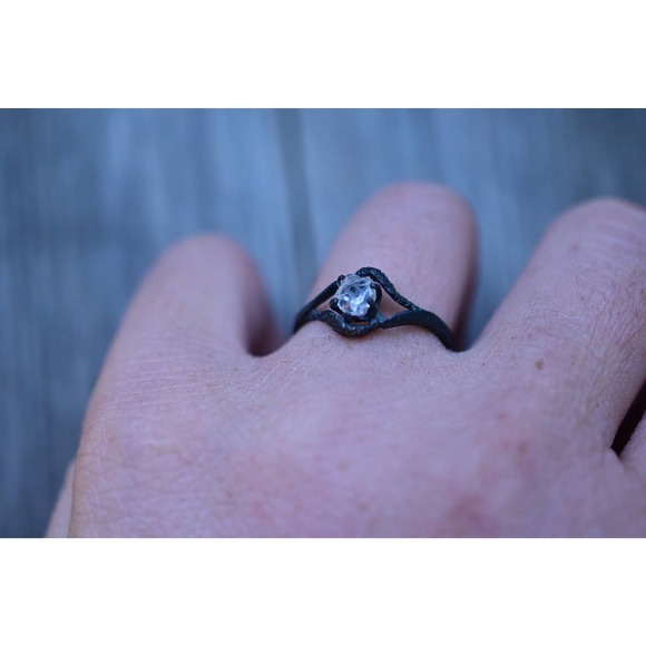 Alternative diamond engagement ring,  raw stone rings, unique engagement… - Picture 2 of 6